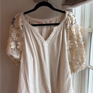Umgee Cream Crochet Floral Sleeve Tunic Top